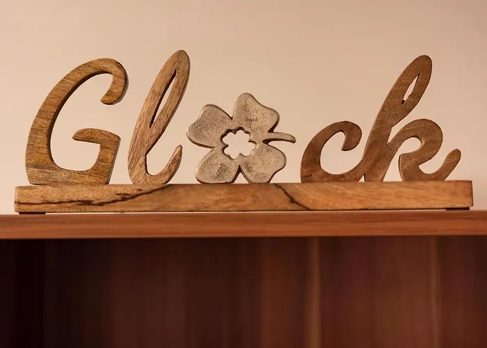 Manuel مايرهوفن